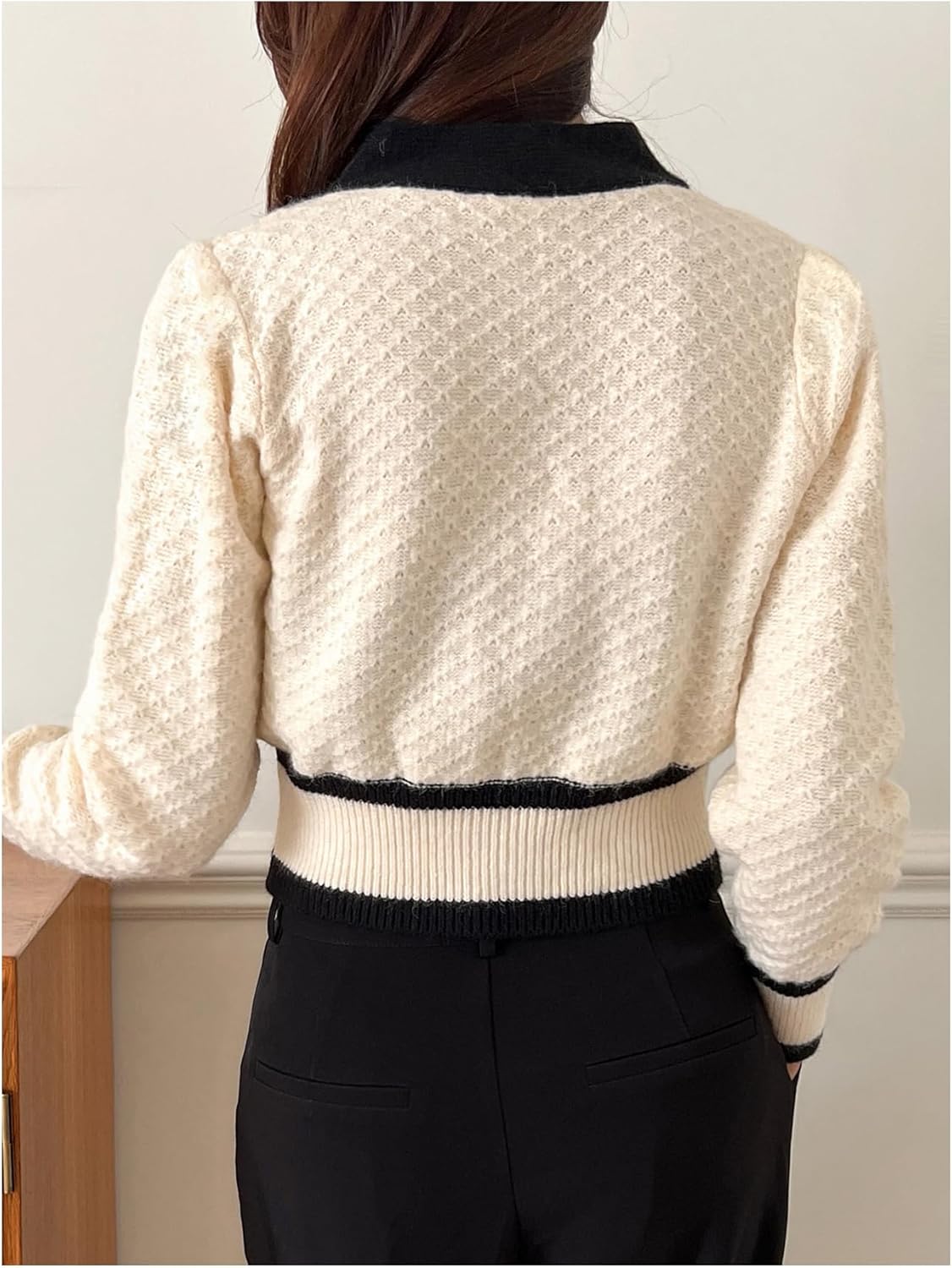 Women's Contrast Trim Long Sleeve Button Front V Neck Cardigan